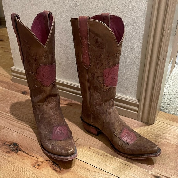 Ariat Shoes - Ariat rosalind cowgirl boots